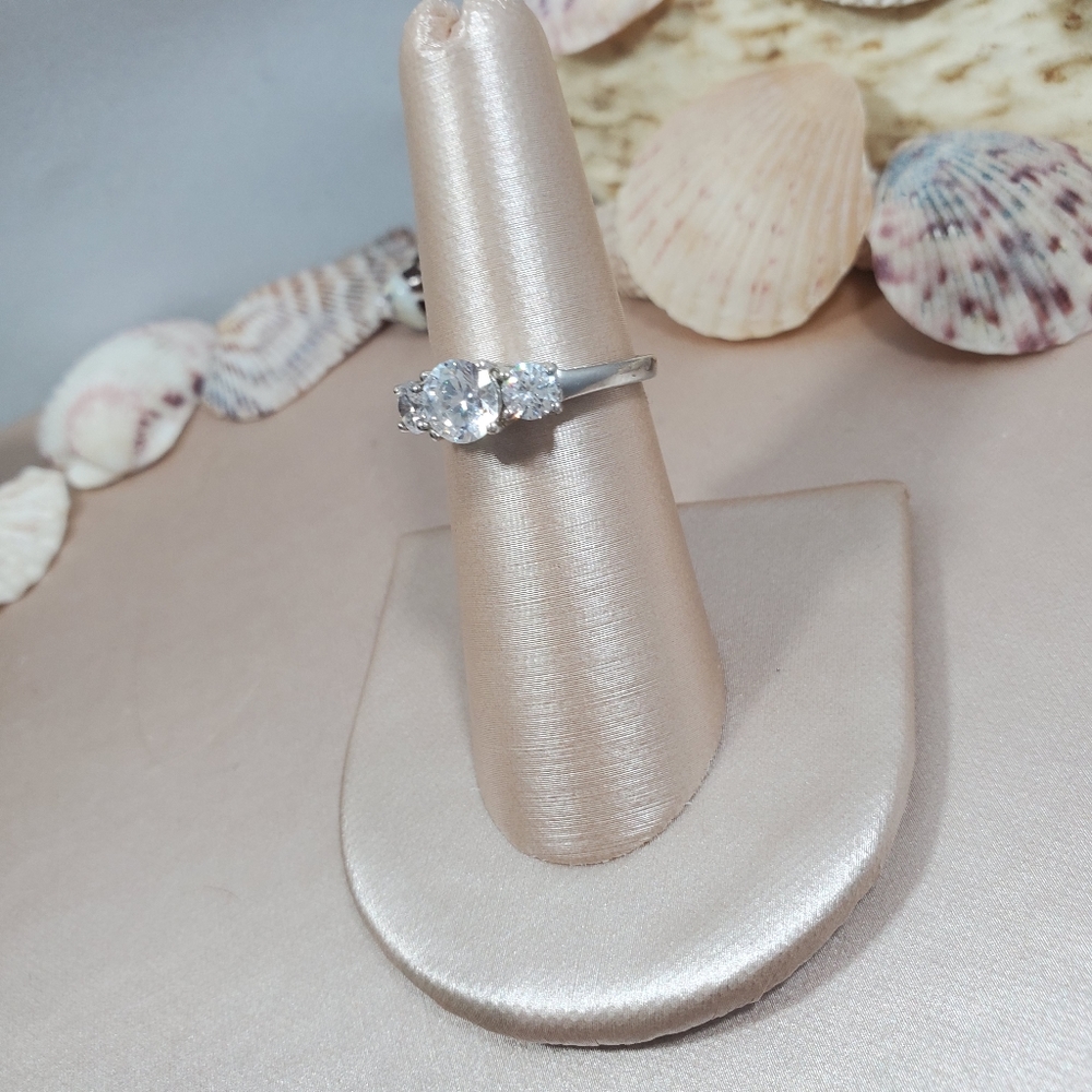 Nwot, Diamond Simulate Silver Ring - image 3